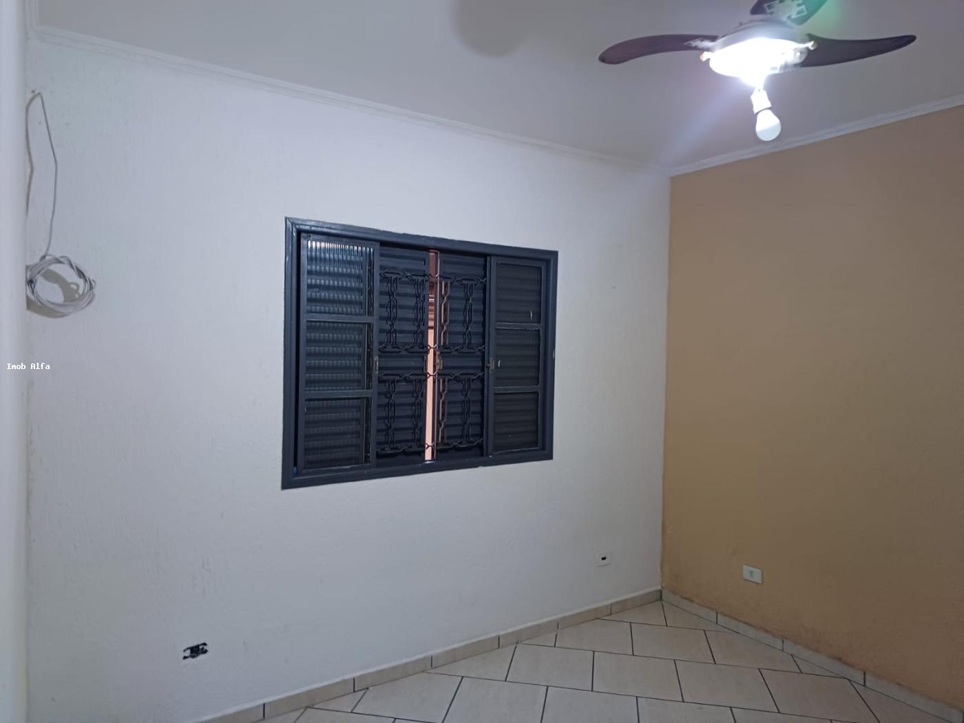 Casa à venda com 2 quartos, 150m² - Foto 4