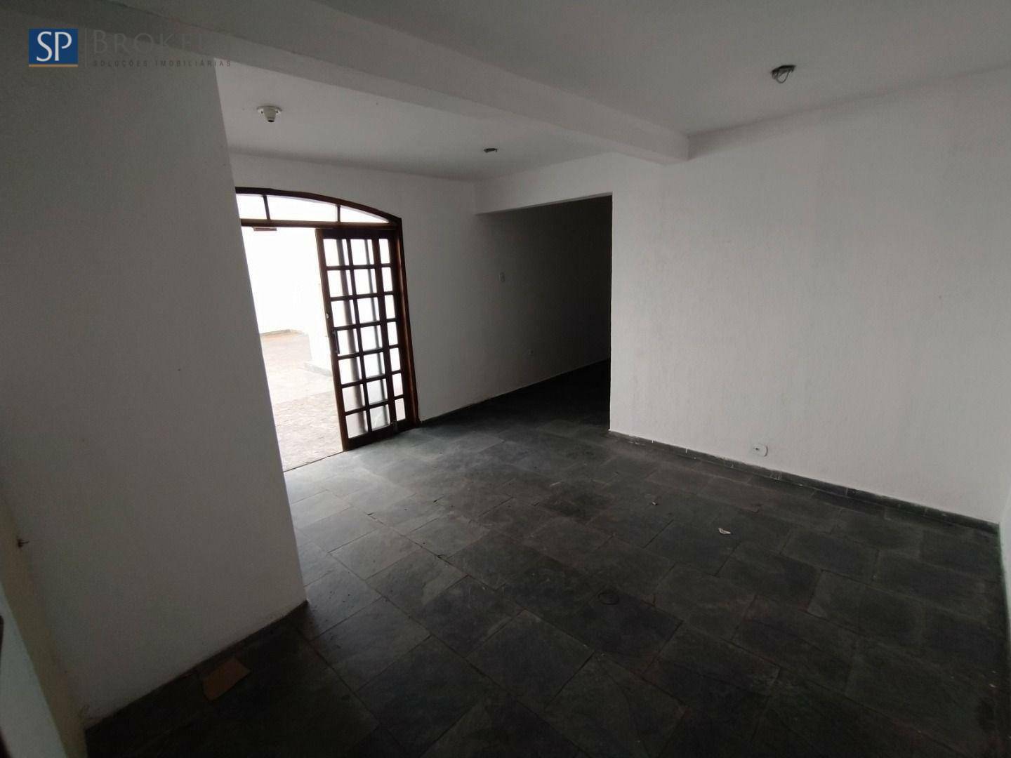 Casa à venda com 3 quartos, 172m² - Foto 4