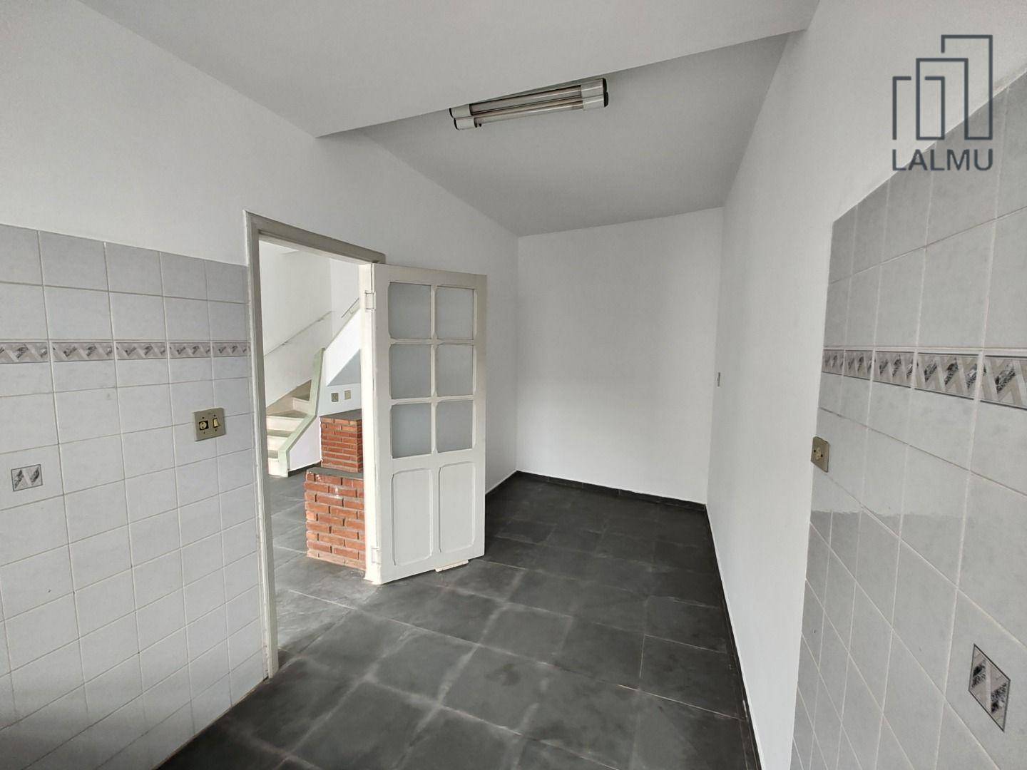 Sobrado para alugar com 3 quartos, 180m² - Foto 24