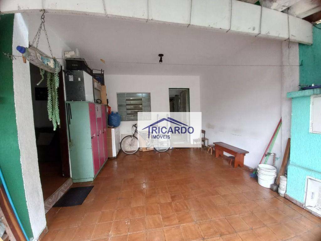 Sobrado à venda com 3 quartos, 120m² - Foto 17