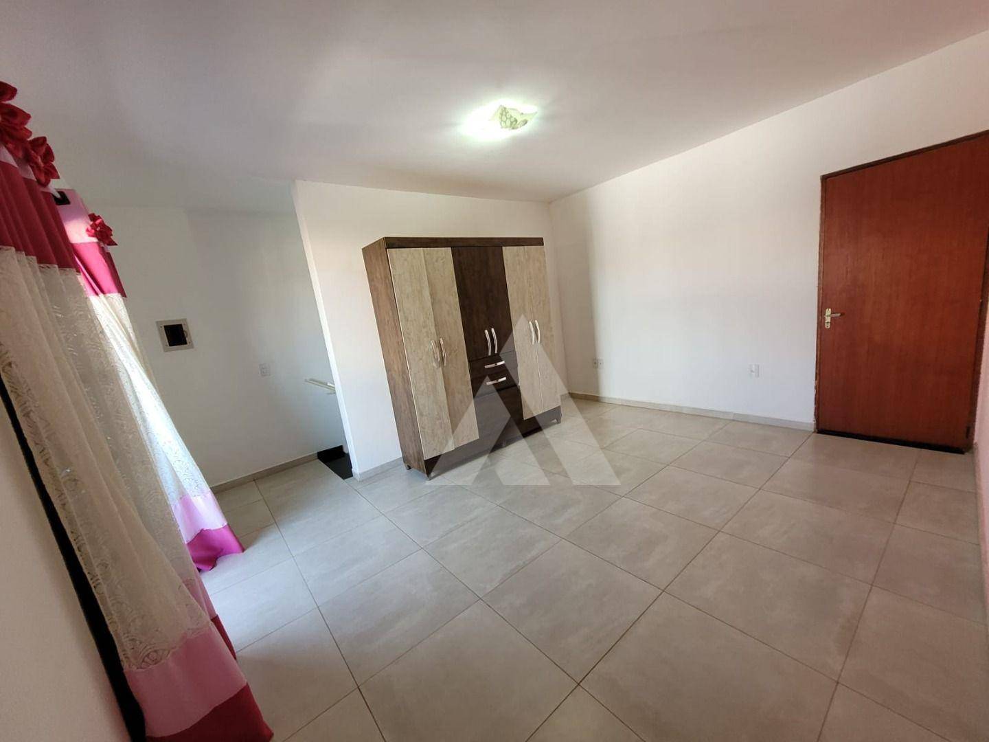 Casa à venda com 4 quartos, 260m² - Foto 14