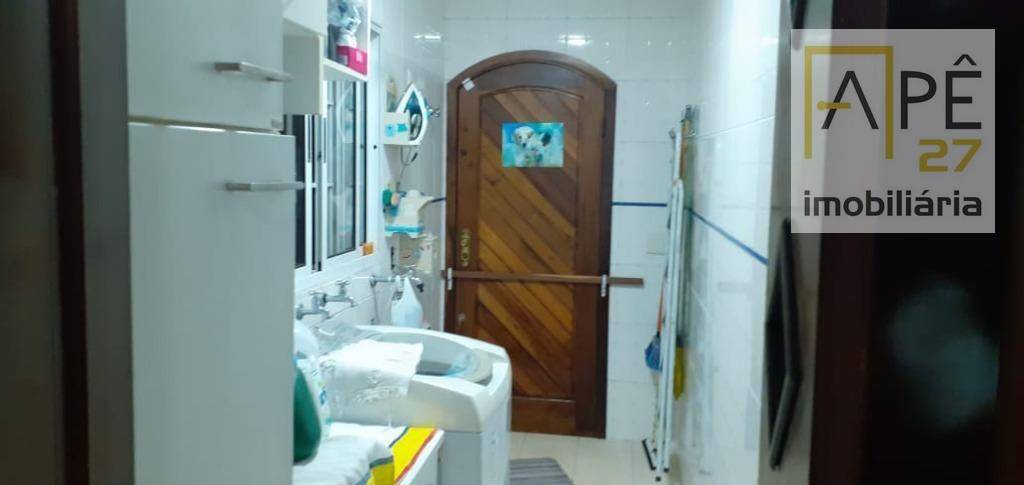 Sobrado à venda com 3 quartos, 330m² - Foto 12