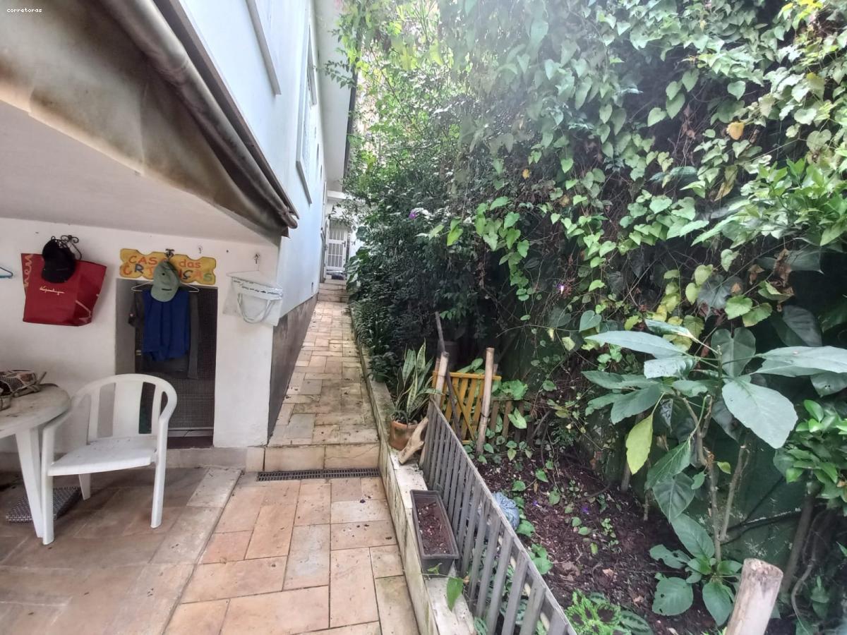 Casa à venda com 3 quartos, 380m² - Foto 6