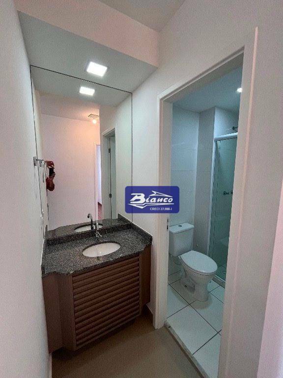 Apartamento para alugar com 2 quartos, 56m² - Foto 16