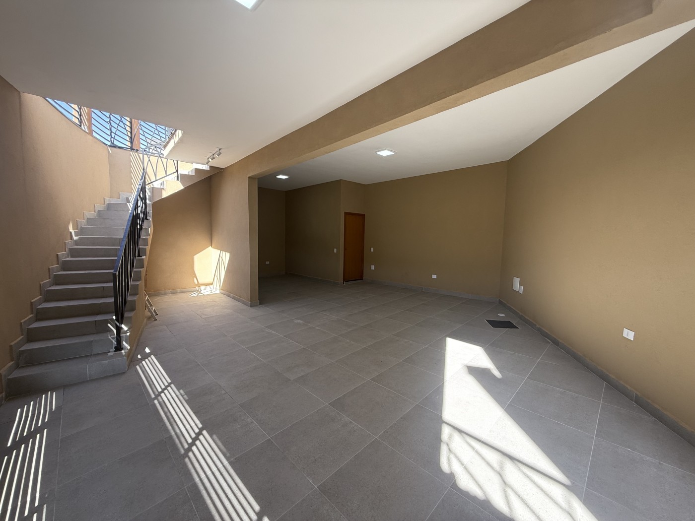 Casa à venda com 3 quartos, 200m² - Foto 6