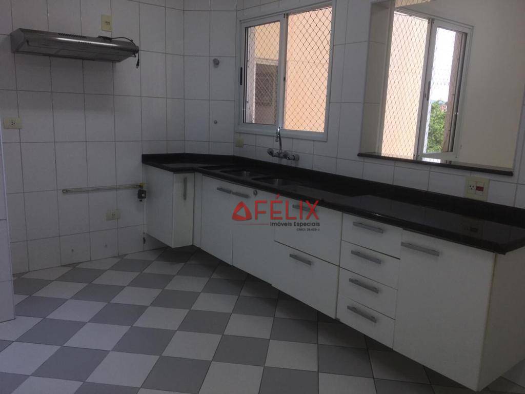 Apartamento à venda com 4 quartos, 200m² - Foto 11