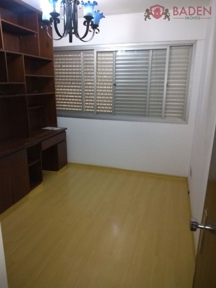 Apartamento à venda com 3 quartos, 105m² - Foto 10