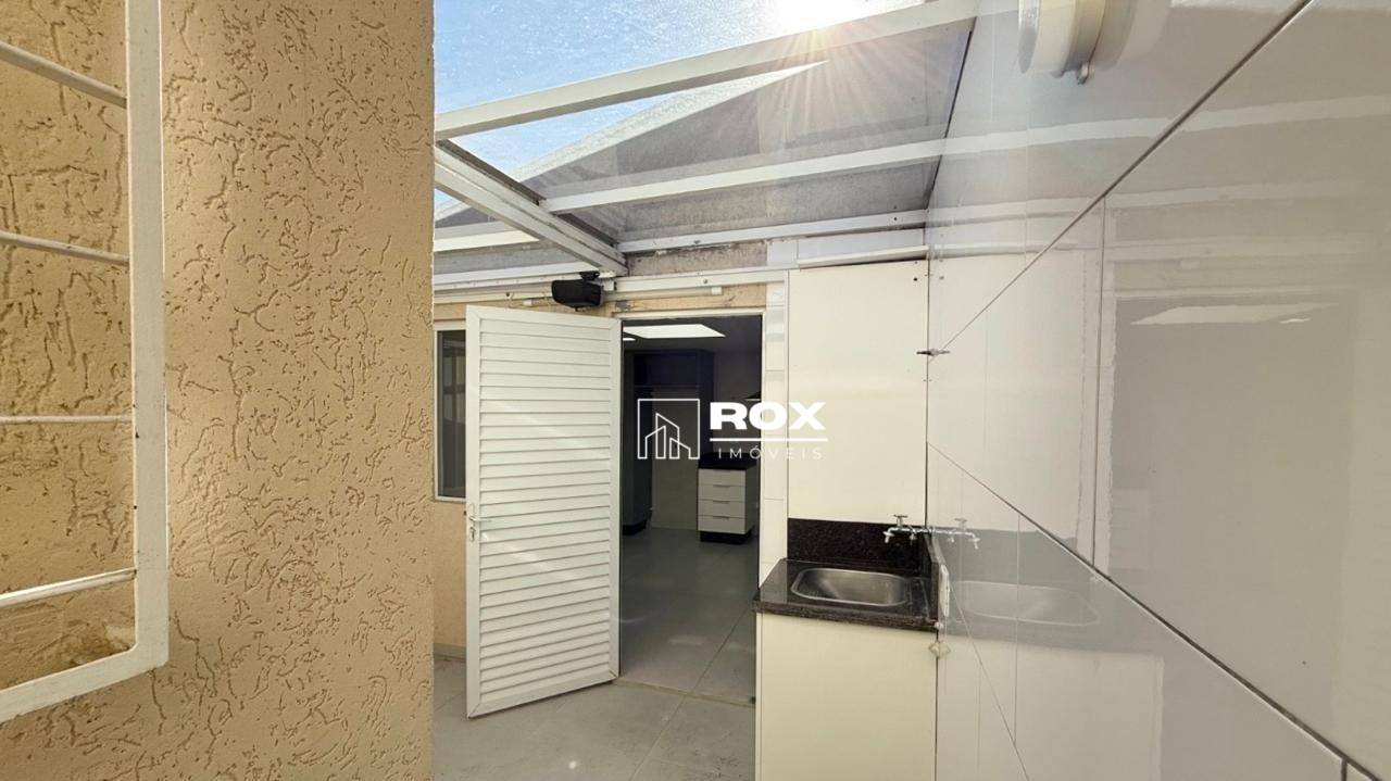 Casa à venda com 3 quartos, 70m² - Foto 23
