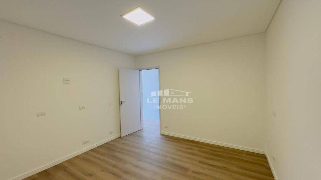 Casa à venda com 3 quartos, 235m² - Foto 27