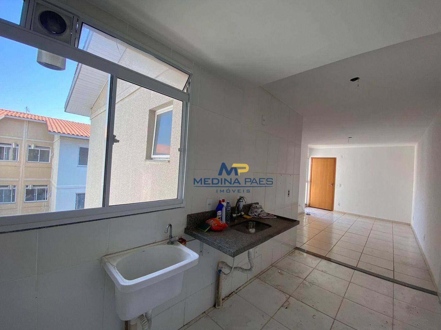 Apartamento à venda com 2 quartos, 60m² - Foto 3