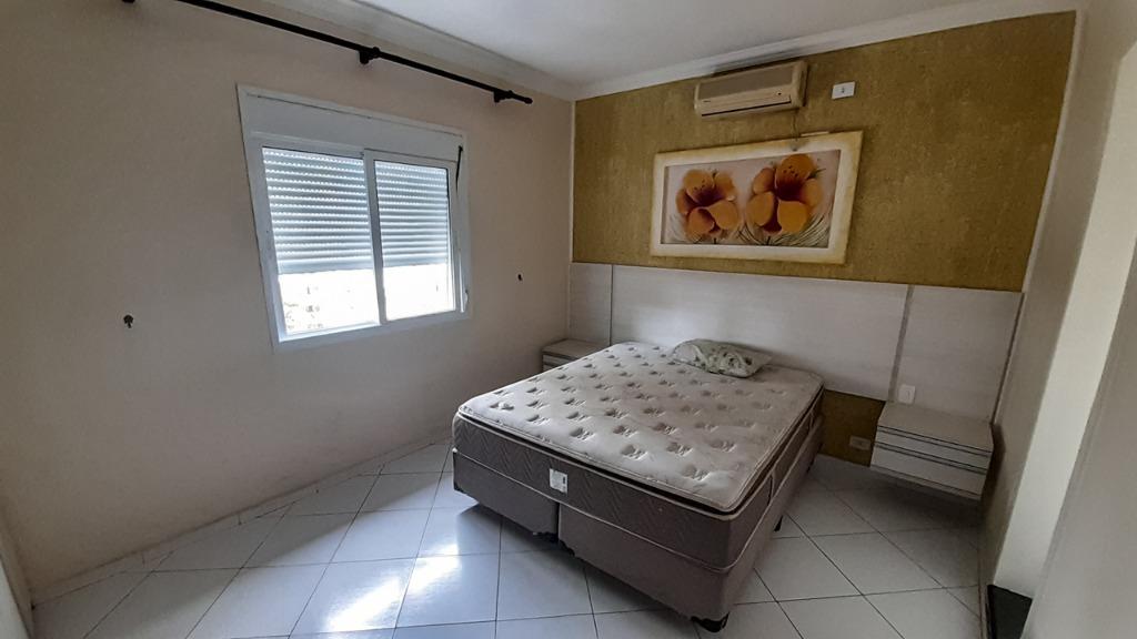 Apartamento à venda com 3 quartos, 176m² - Foto 10