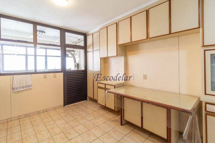 Apartamento à venda com 3 quartos, 184m² - Foto 19