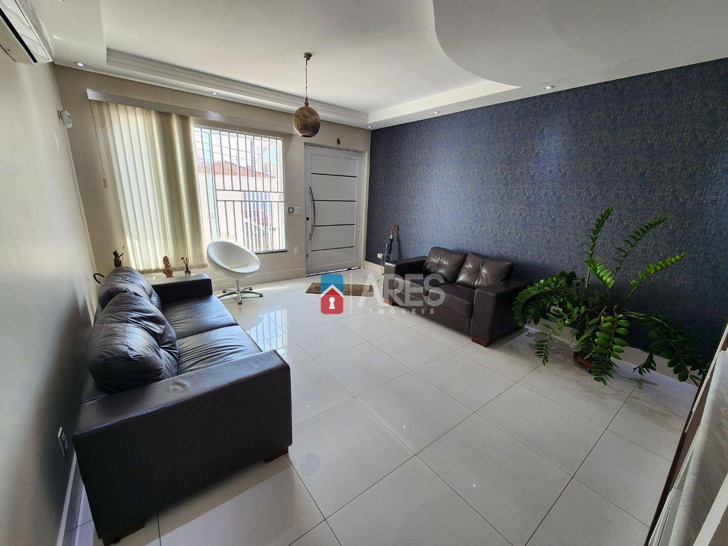 Casa à venda com 3 quartos, 203m² - Foto 4