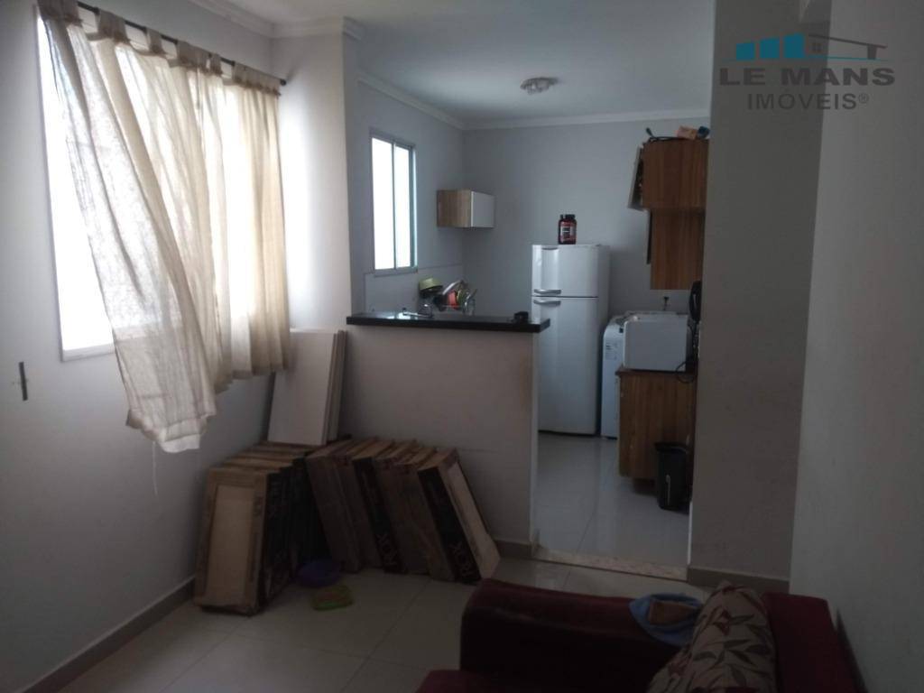 Apartamento à venda com 2 quartos, 46m² - Foto 4