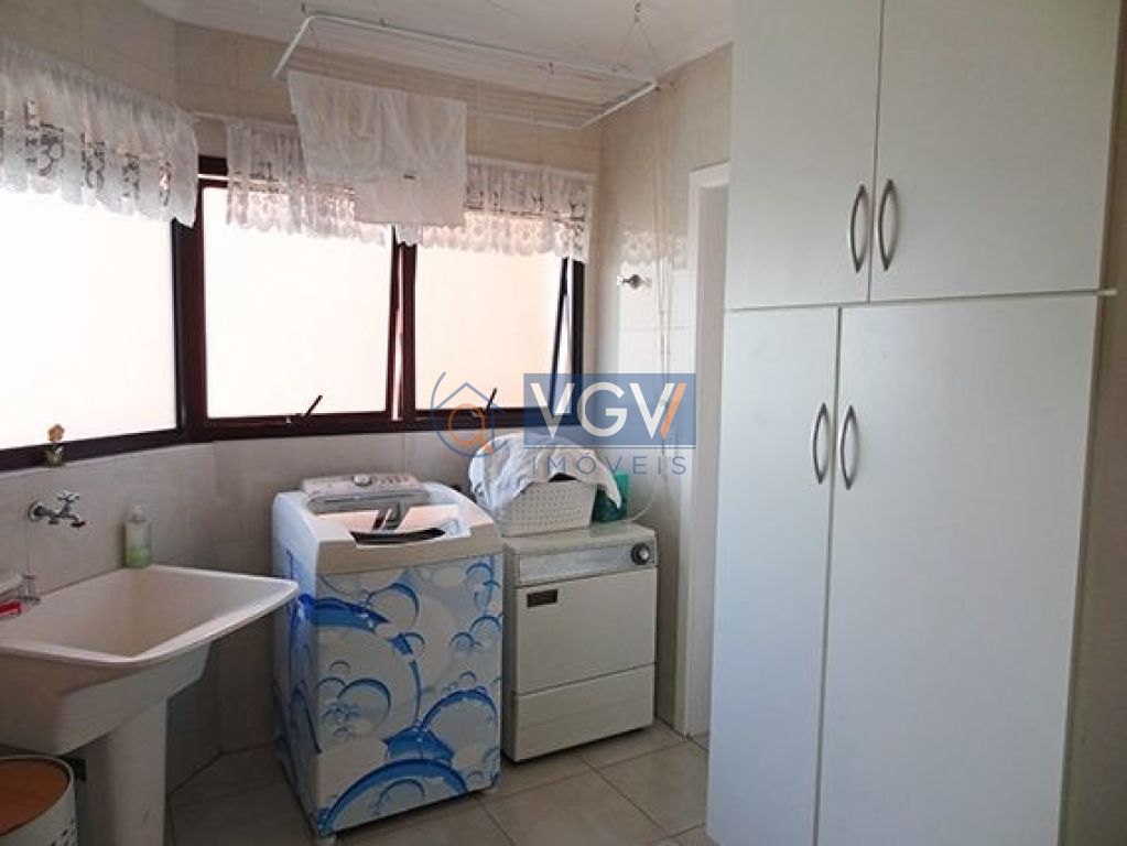 Apartamento à venda com 3 quartos, 127m² - Foto 11