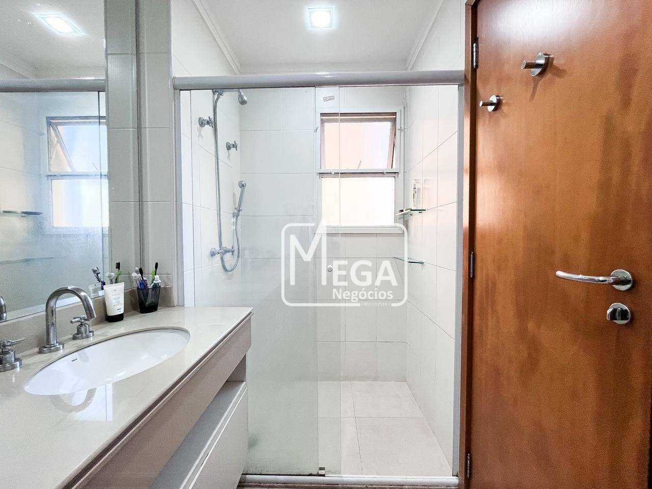 Apartamento à venda com 3 quartos, 133m² - Foto 11