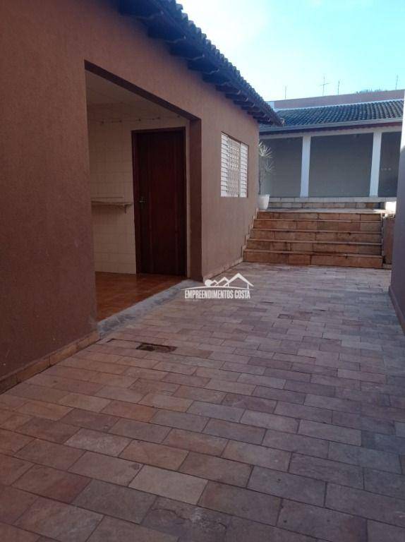 Casa à venda e aluguel com 3 quartos, 154m² - Foto 20