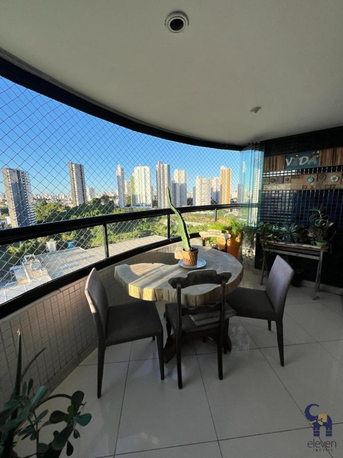 Apartamento à venda com 3 quartos, 126m² - Foto 2