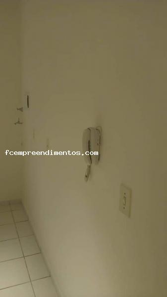 Apartamento à venda com 2 quartos, 46m² - Foto 2