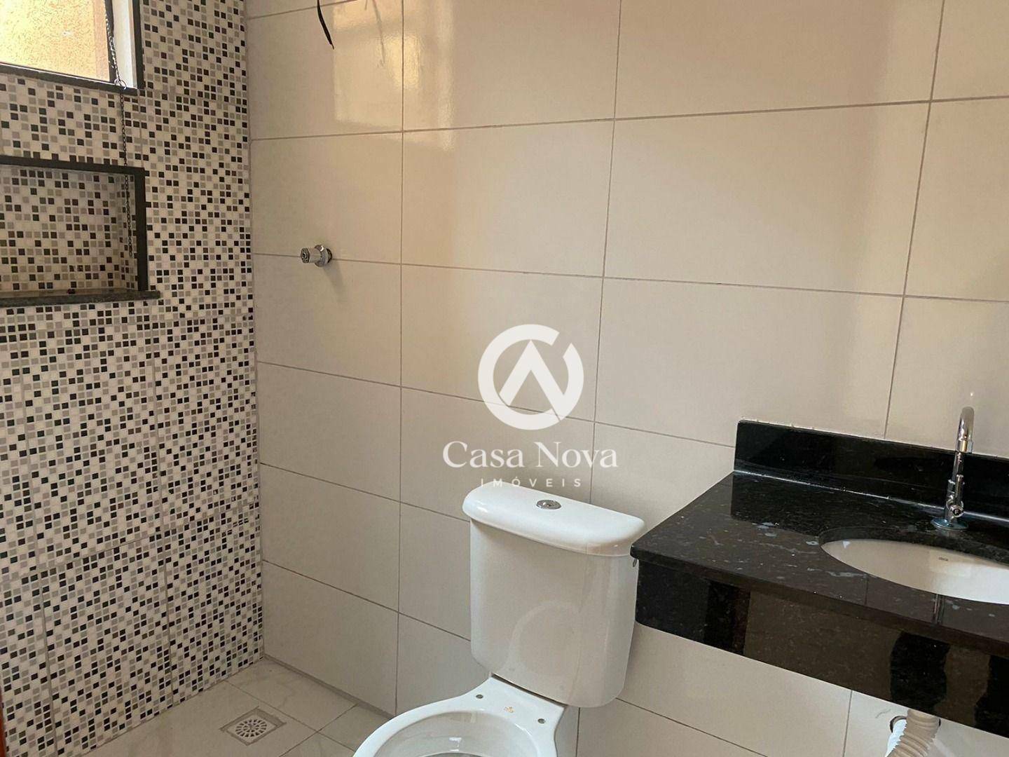 Casa à venda com 2 quartos, 68m² - Foto 4