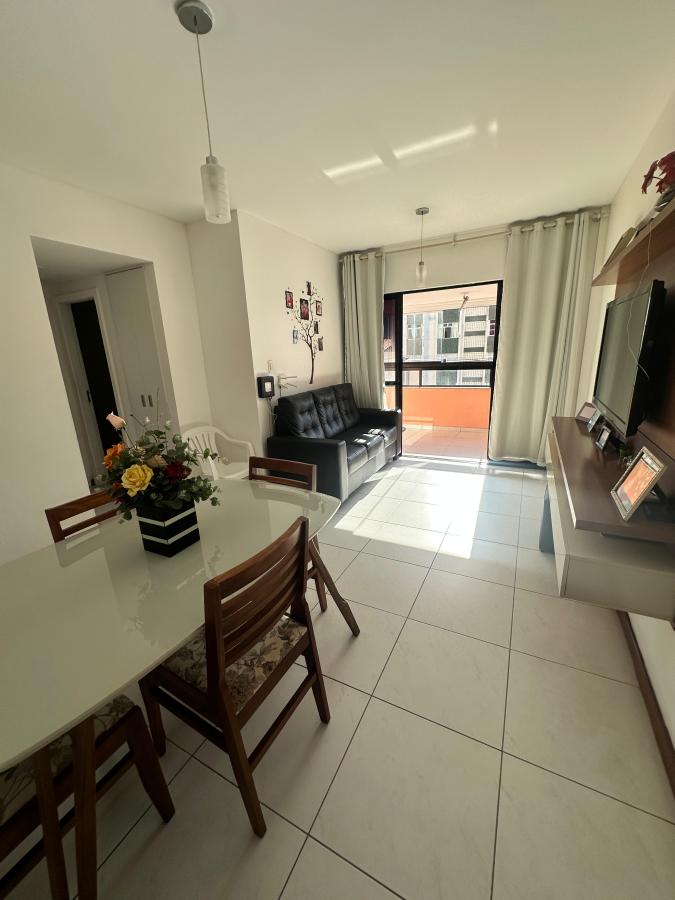 Apartamento à venda com 2 quartos, 71m² - Foto 2