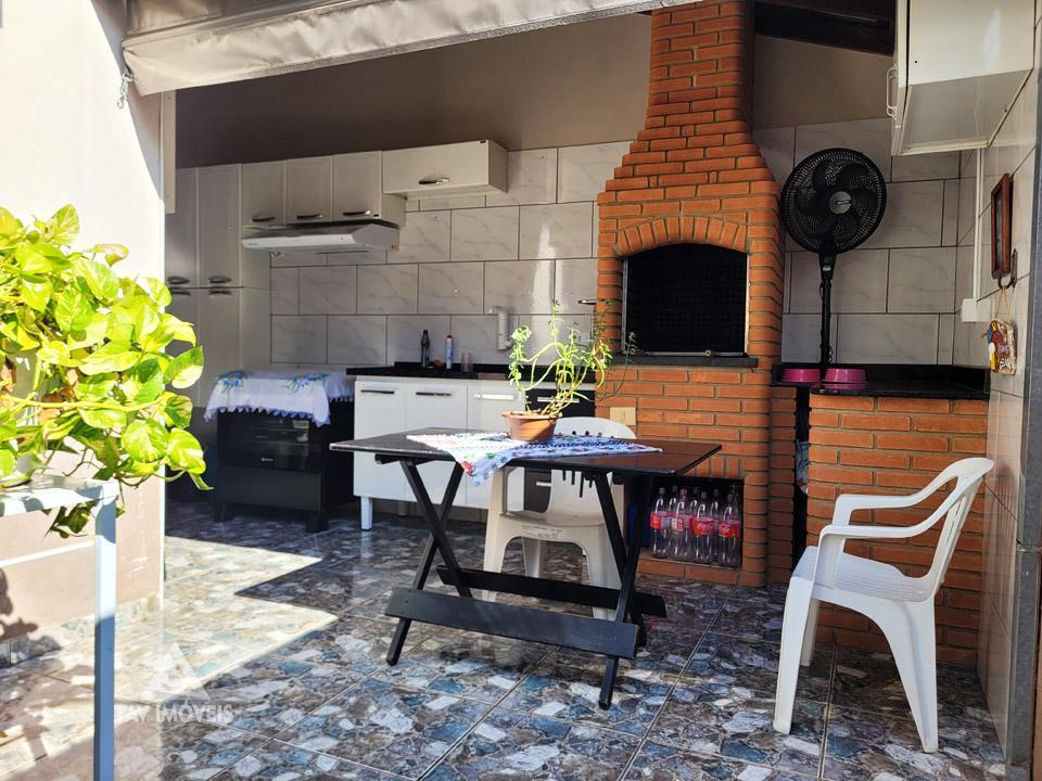 Casa à venda com 2 quartos, 150m² - Foto 17