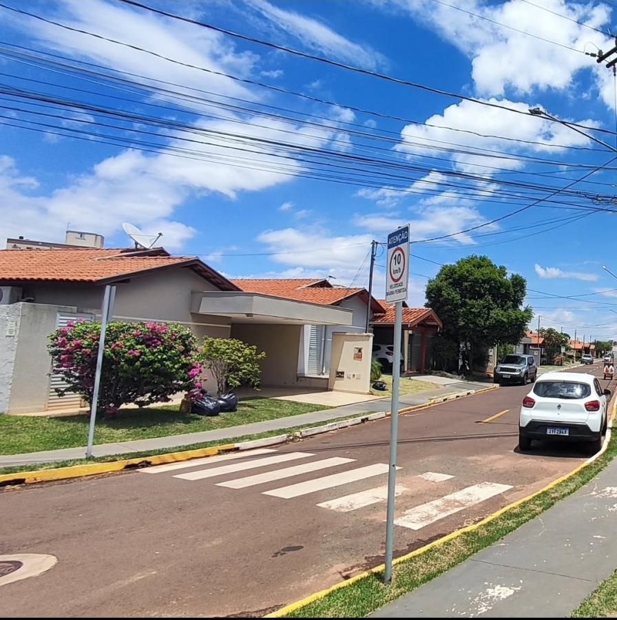 Casa de Condomínio à venda com 2 quartos, 169m² - Foto 1