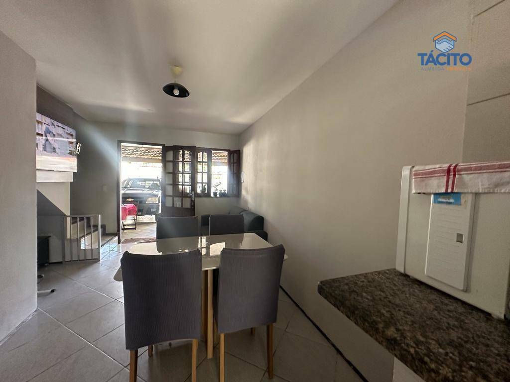 Casa à venda com 3 quartos, 112m² - Foto 8