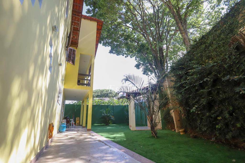 Sobrado à venda com 4 quartos, 220m² - Foto 3