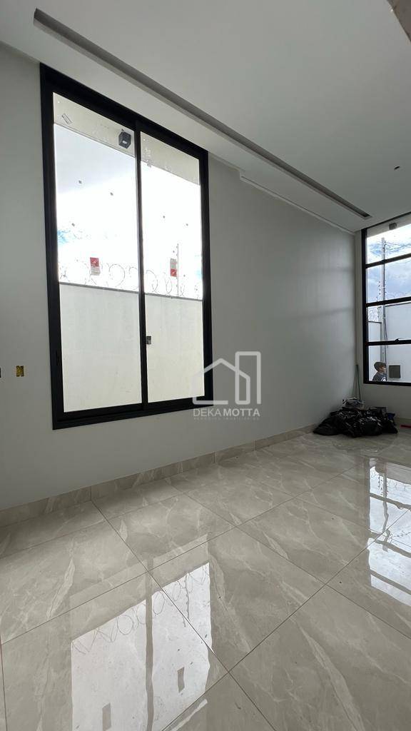 Casa de Condomínio à venda com 3 quartos, 250m² - Foto 9