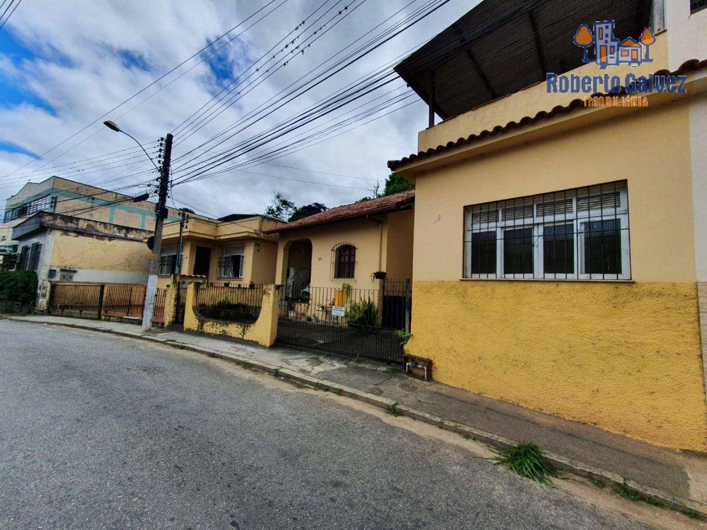 Casa à venda com 5 quartos, 305m² - Foto 1