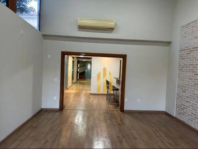 Casa para alugar com 3 quartos, 238m² - Foto 4