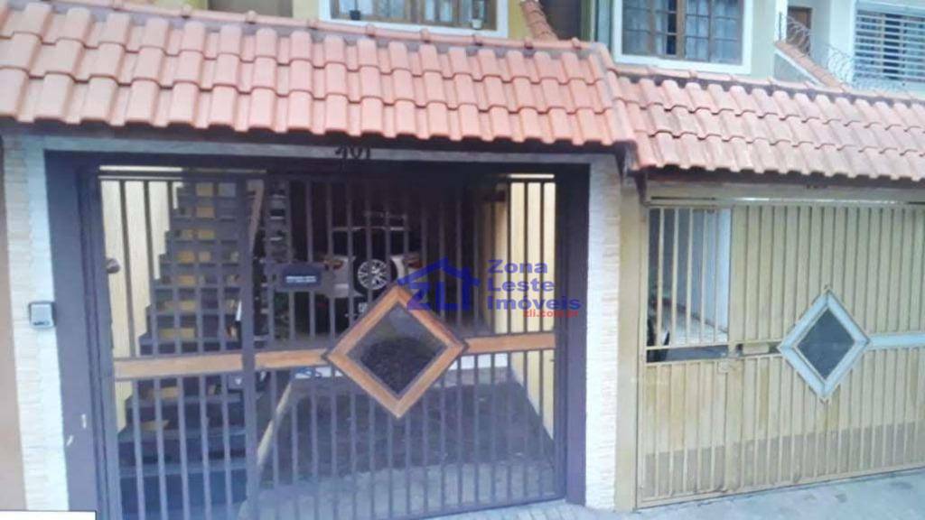 Sobrado à venda com 3 quartos, 220m² - Foto 1