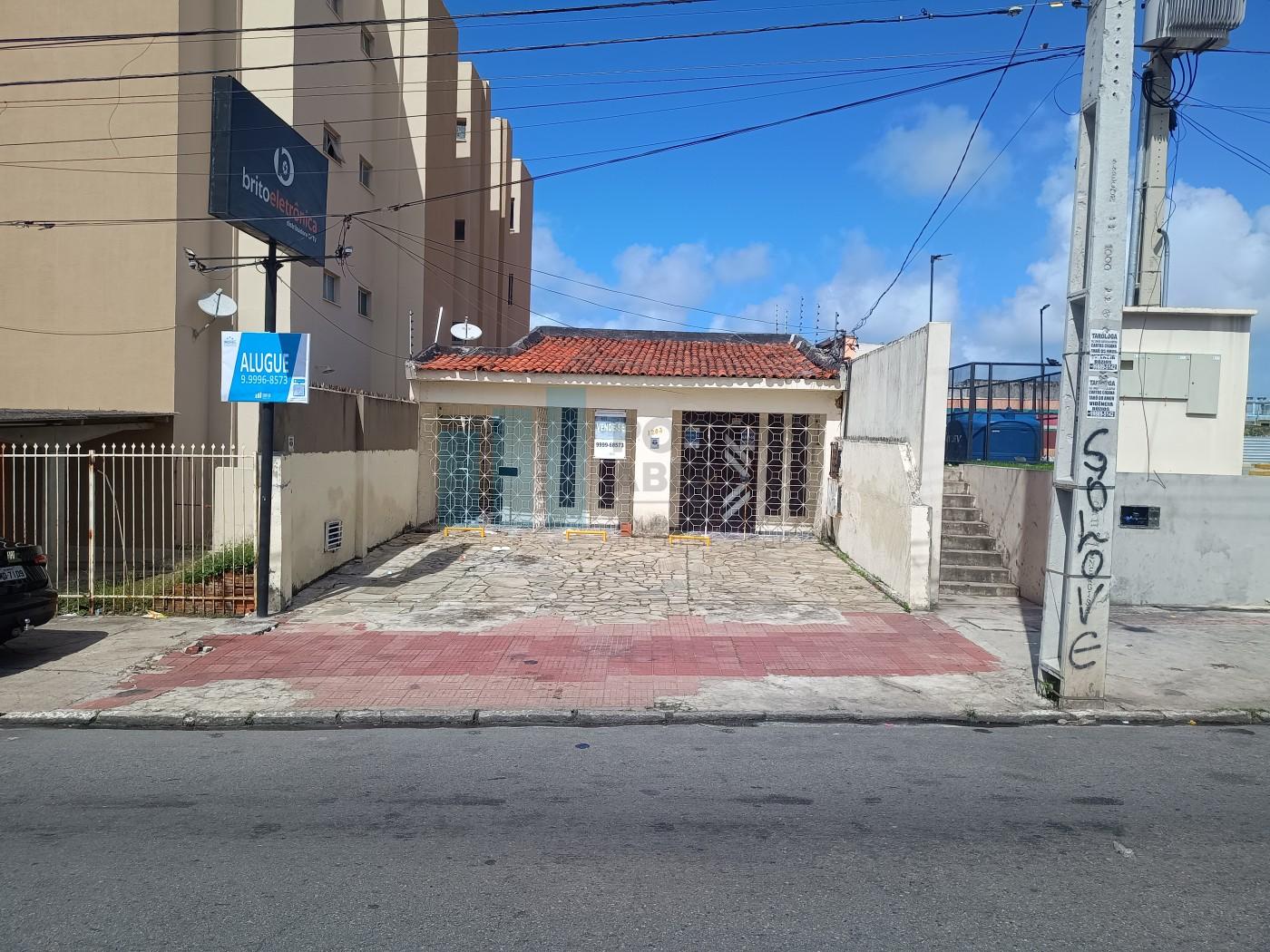 Casa, 6 quartos, 247 m² - Foto 4