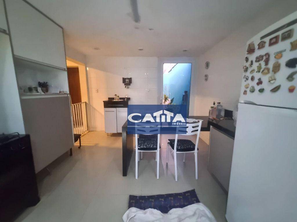 Casa à venda com 2 quartos, 110m² - Foto 9