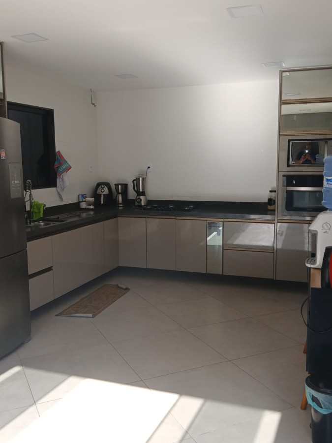 Casa de Condomínio à venda com 4 quartos, 300m² - Foto 13
