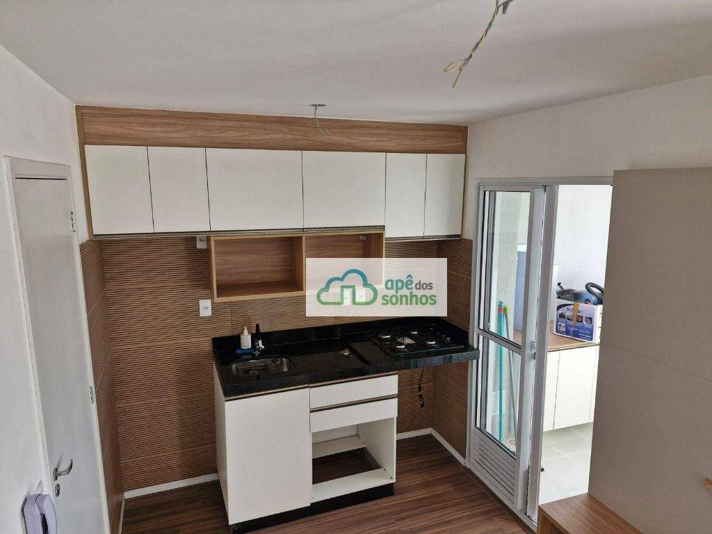 Apartamento à venda com 2 quartos, 33m² - Foto 2