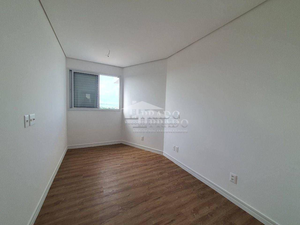 Apartamento à venda com 3 quartos, 162m² - Foto 20