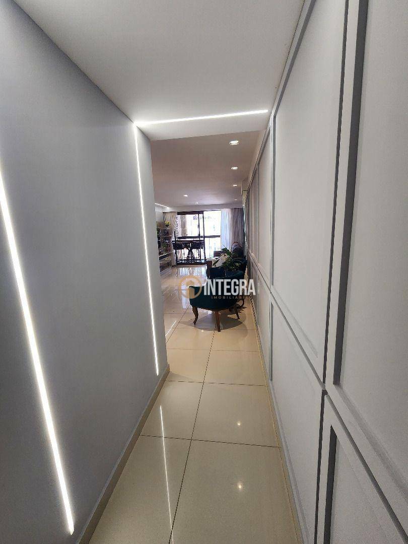 Apartamento à venda com 4 quartos, 132m² - Foto 8