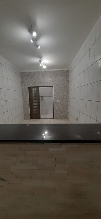 Casa à venda com 3 quartos, 170m² - Foto 4