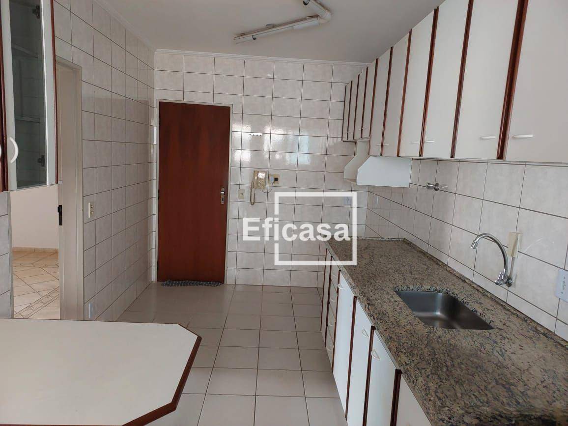 Apartamento à venda com 3 quartos, 95m² - Foto 3