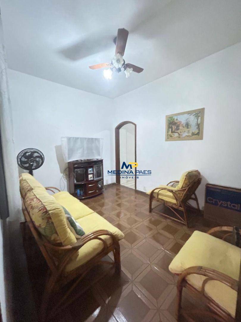 Casa à venda com 2 quartos, 46m² - Foto 4