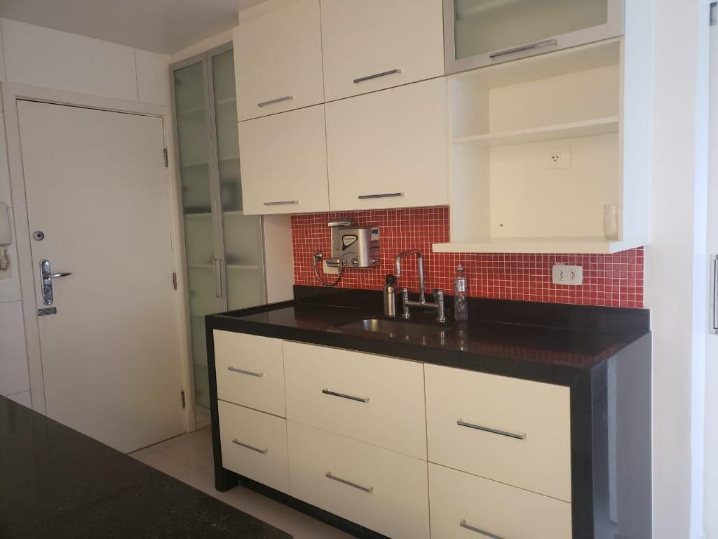 Apartamento à venda com 2 quartos, 98m² - Foto 9