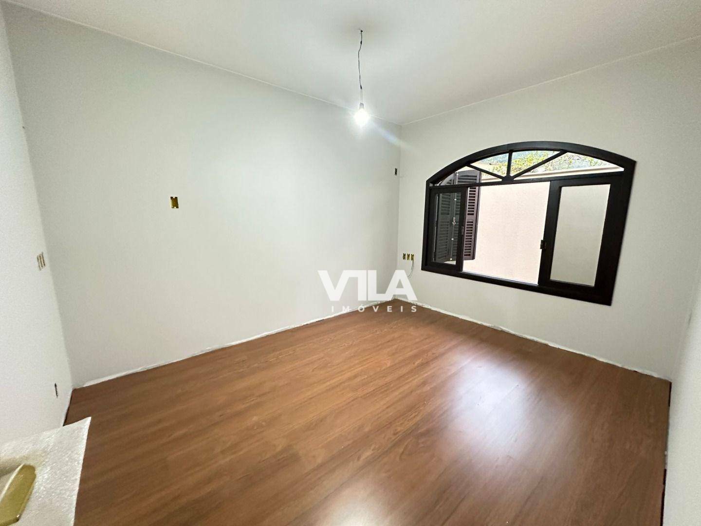 Casa à venda com 3 quartos, 285m² - Foto 19