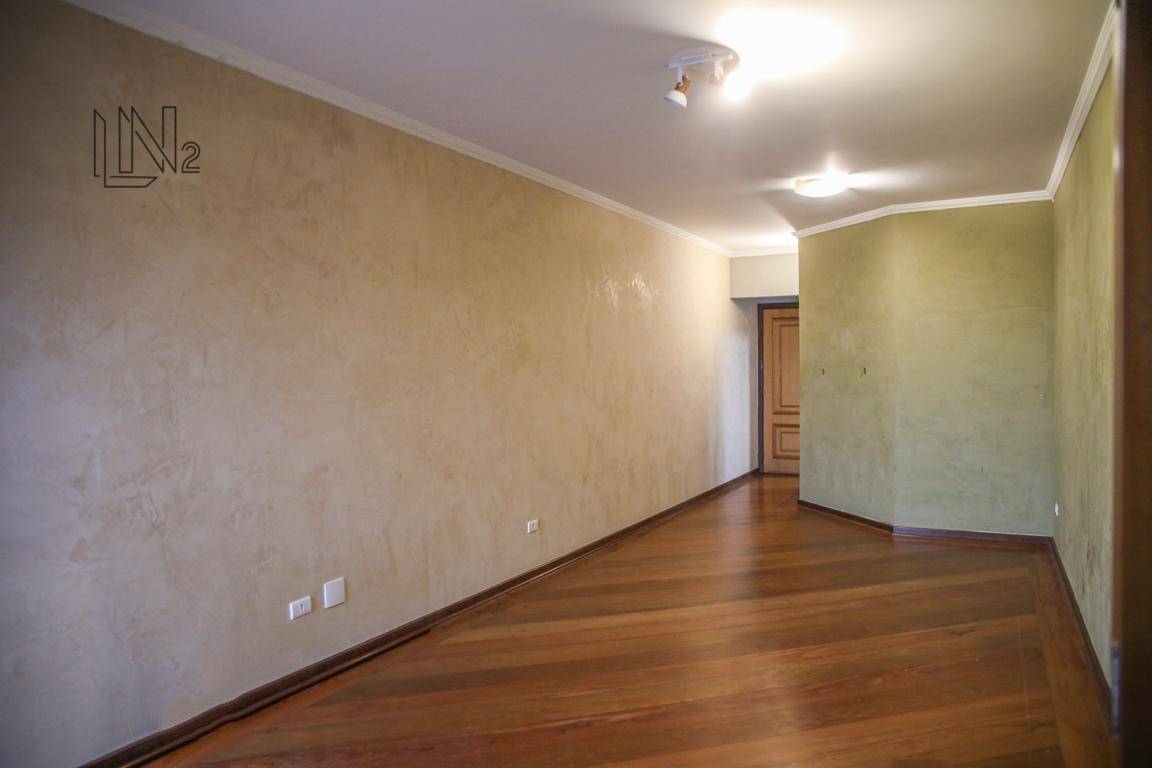 Apartamento para alugar com 3 quartos, 105m² - Foto 2