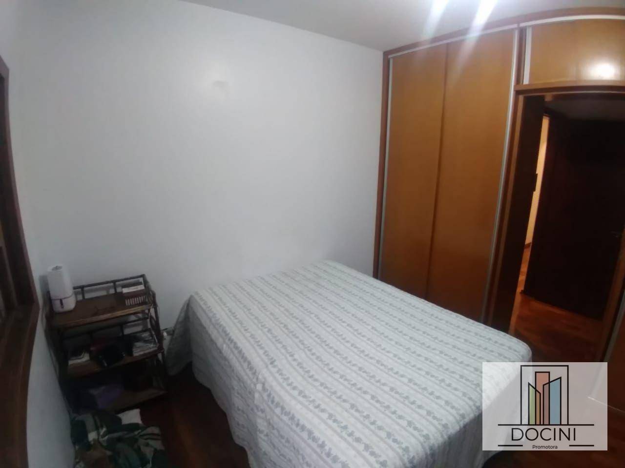 Casa para alugar com 3 quartos, 360M2 - Foto 21