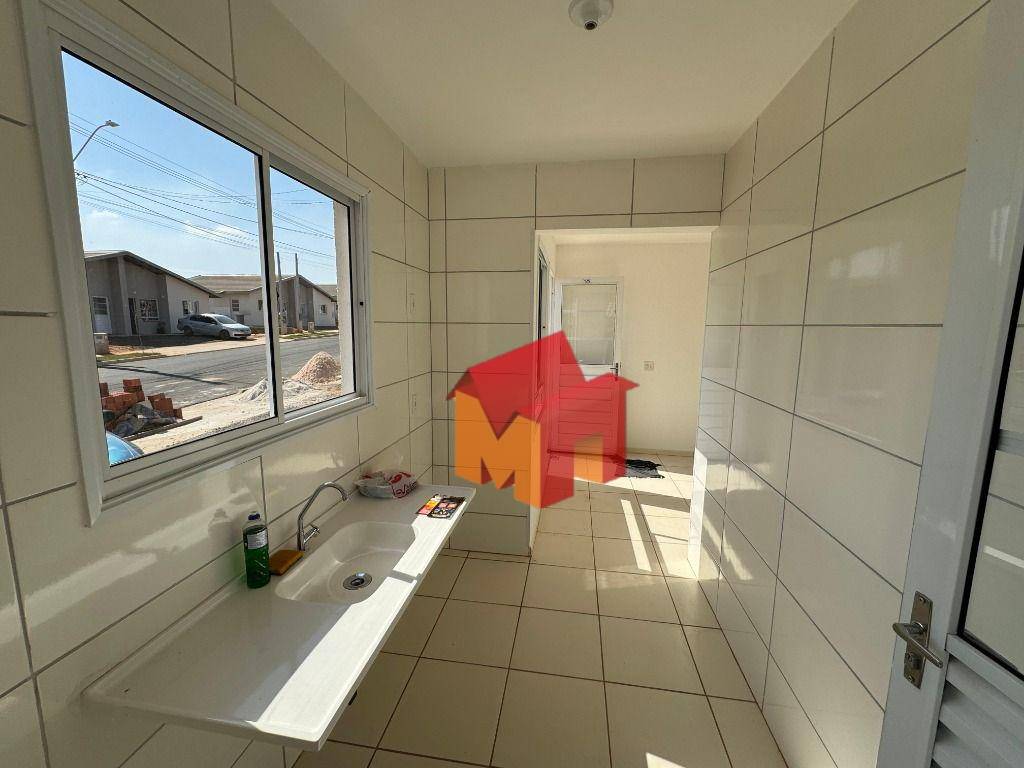 Casa para alugar com 2 quartos, 90m² - Foto 4