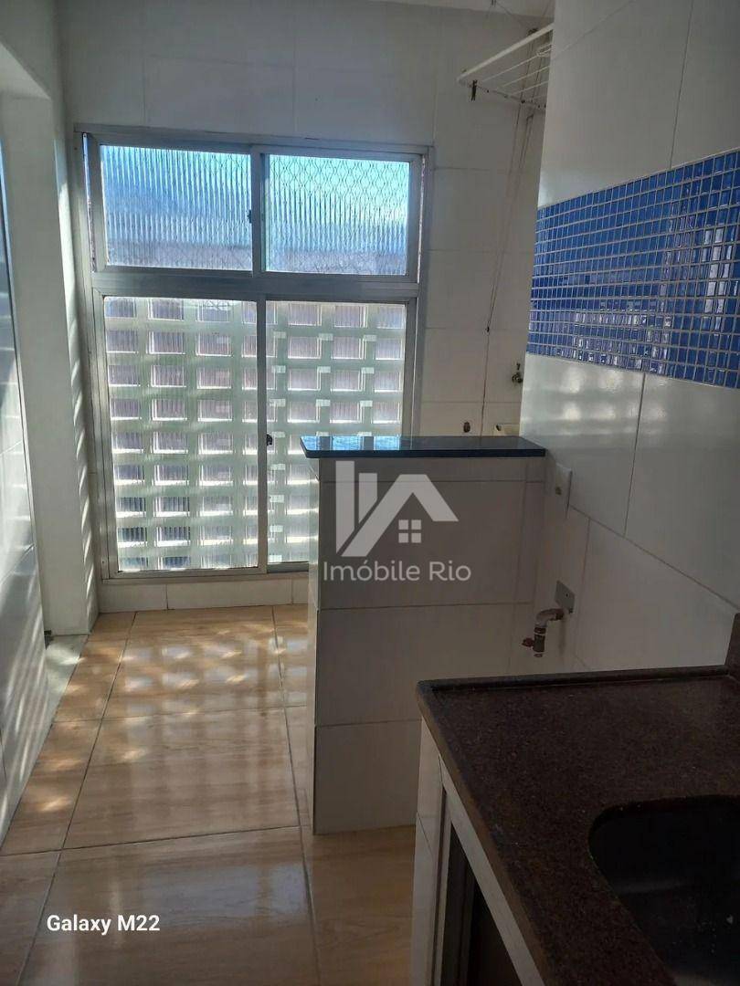 Apartamento à venda com 2 quartos, 70m² - Foto 15