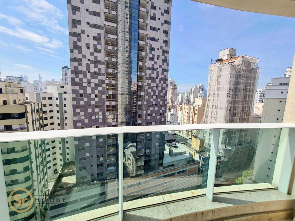 Apartamento à venda com 3 quartos, 151m² - Foto 11