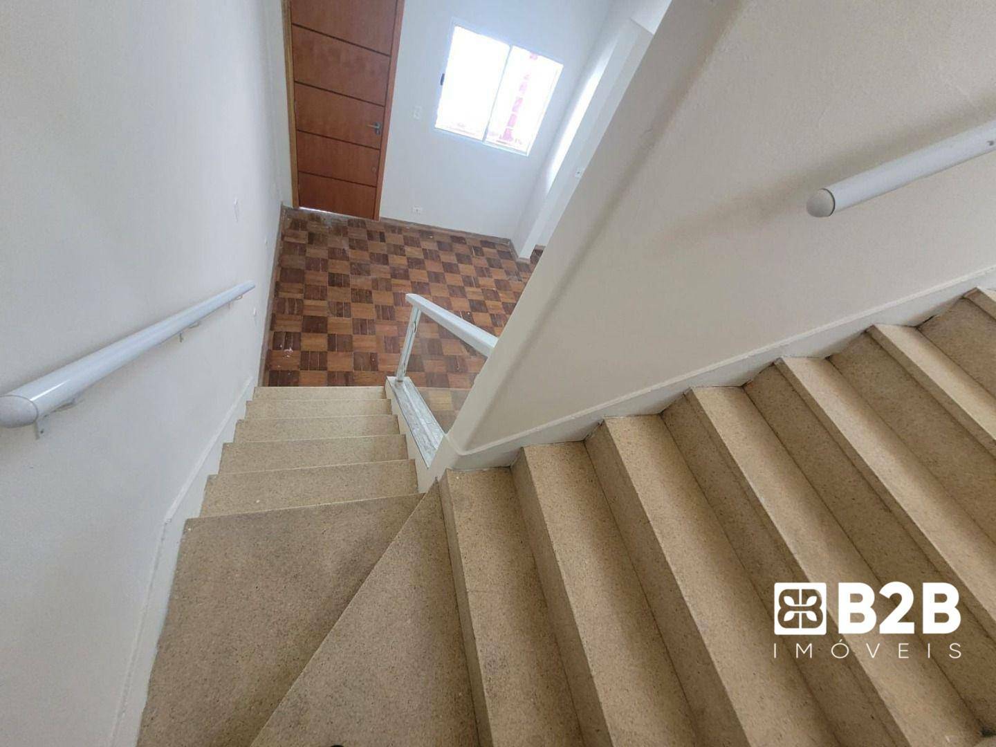 Casa à venda com 3 quartos, 96m² - Foto 4